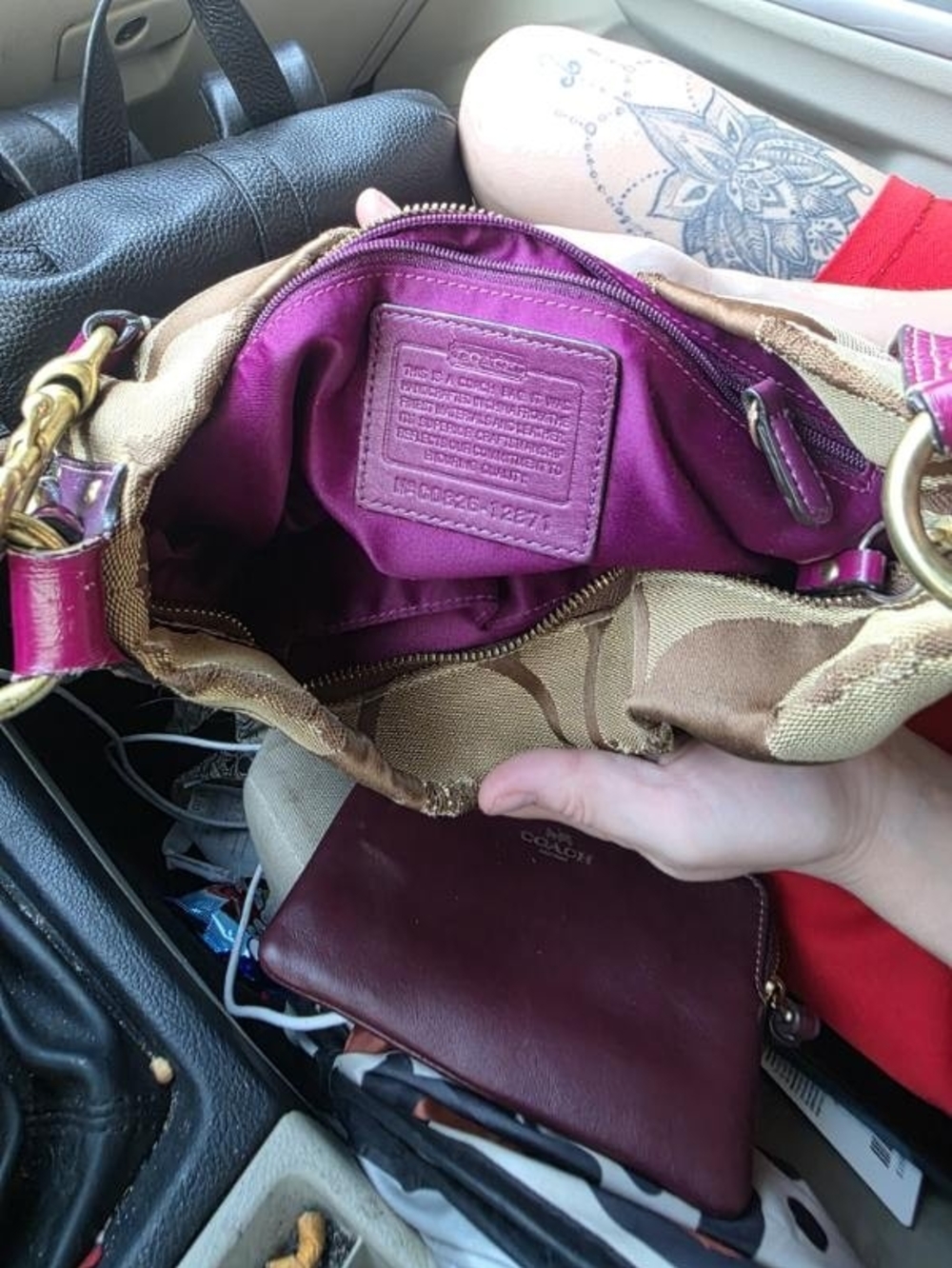 Coach Brown Signature Canvas Shoulder Bag with Purple Trim - Picture 3 of 3